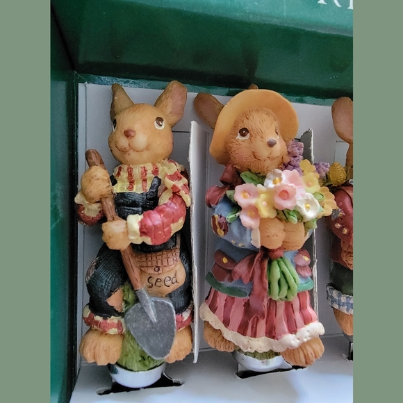 Unique Boston Warehouse Spreaders Set of 4 Spring Bunny Stainless Steel Knives - Picture 4 of 6